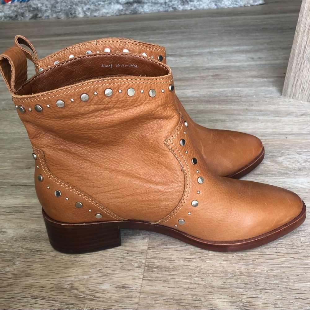 Dolce Vita Tobin Studded Bootie Cognac Brown 6.5
